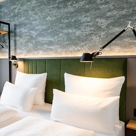 One Hotel 3*